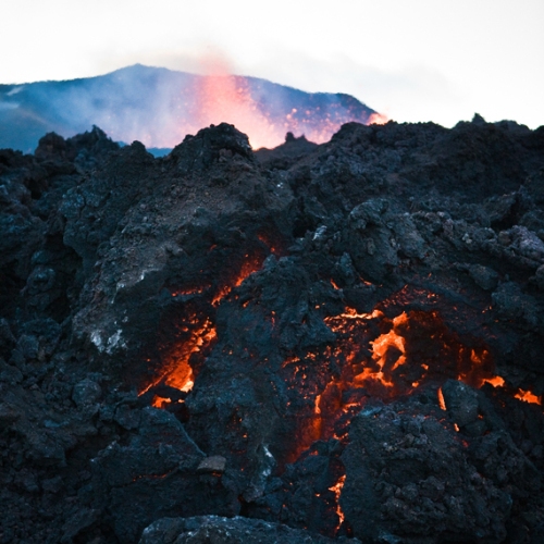 Volcán Eyjafjallajökull de Islandia rezuma Lava fundida Eyjafjallajc3b6kull04